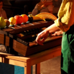 SPECTACLE COLLABORATIF & MUSICAL • JEUNE PUBLIC • QUELLE SALADE !